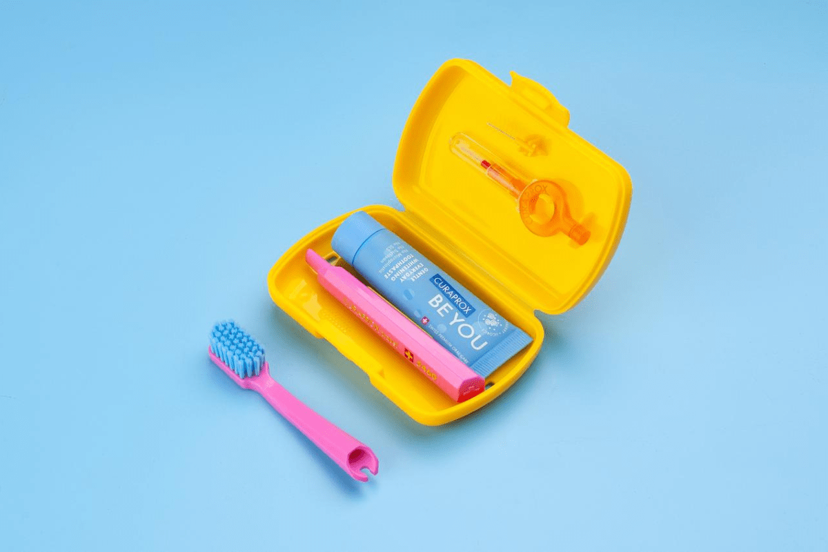 Travel Set - The Yellow Box